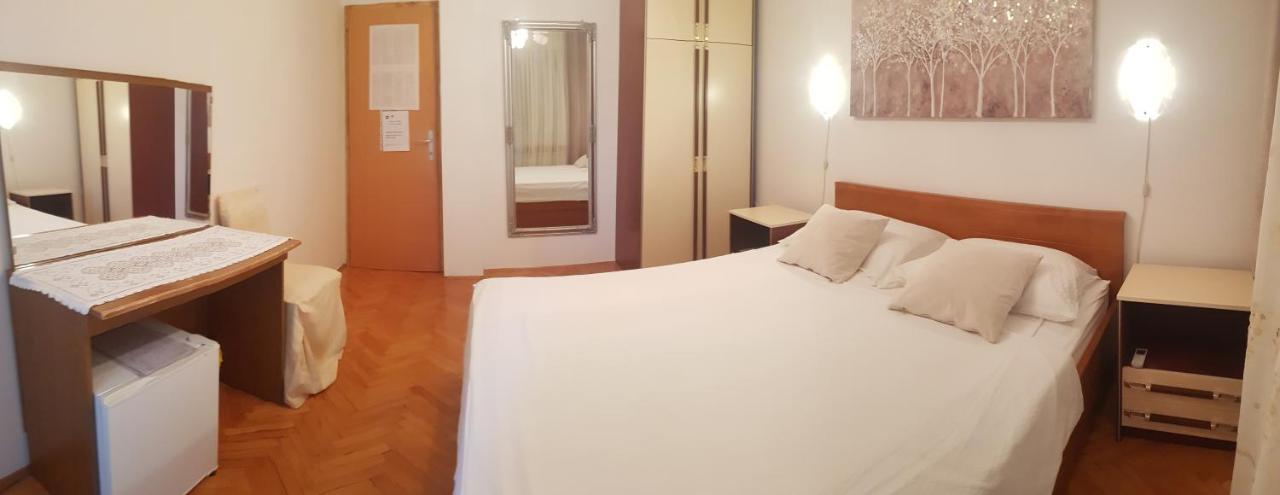 Aneli Rooms & Apartament Rovinj Ngoại thất bức ảnh
